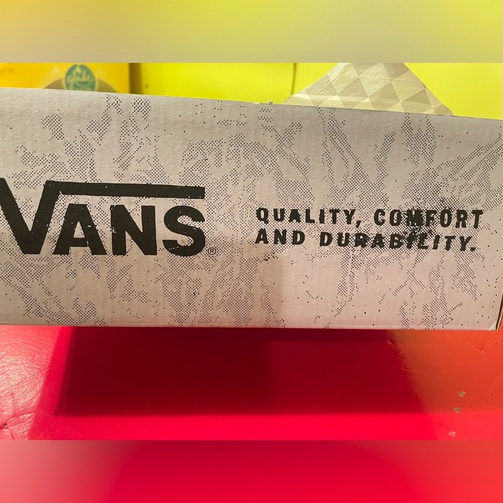 Vans skate sk8-Hi  skate is tan checkerboard VNOA5FCC89C size 4.0 M for boy - Picture 9 of 12